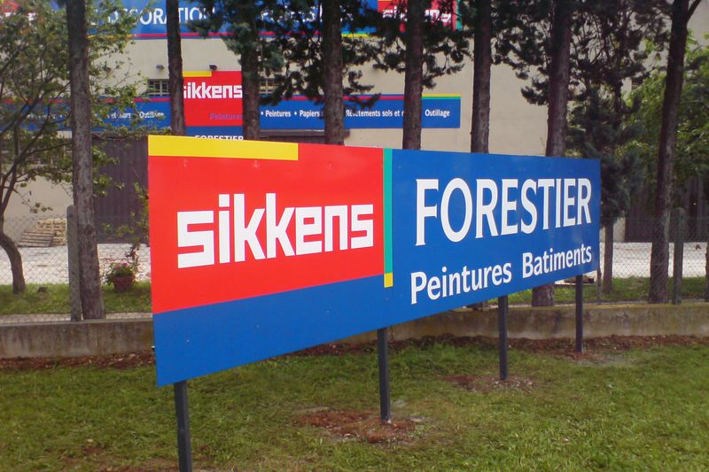 Panneaux Dibond sur armature acier